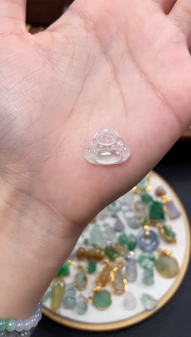 【闪购商品】翡翠吊坠(不含链)未镶嵌一个  JK430