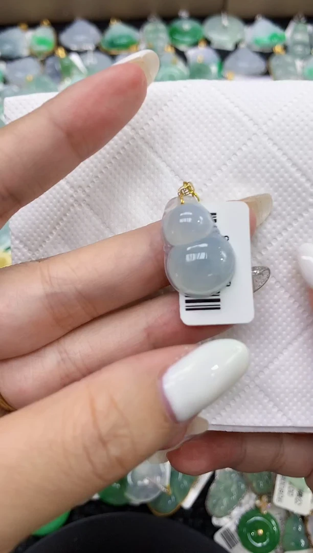 颈饰18K金镶嵌翡翠11111111111