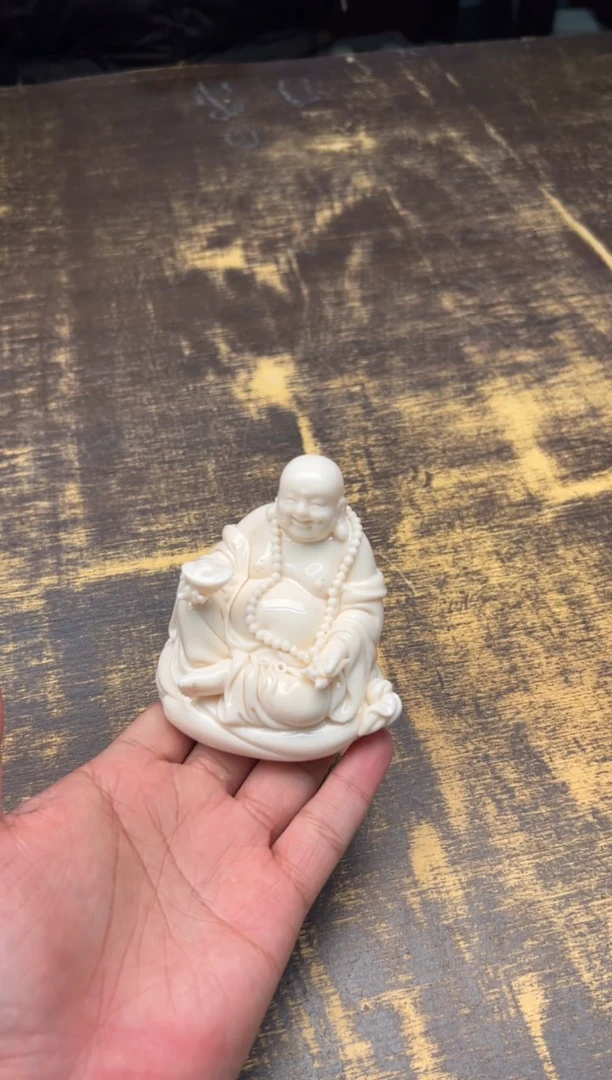 【闪购商品】/王顺欢喜自在弥勒（持珠串）摆件