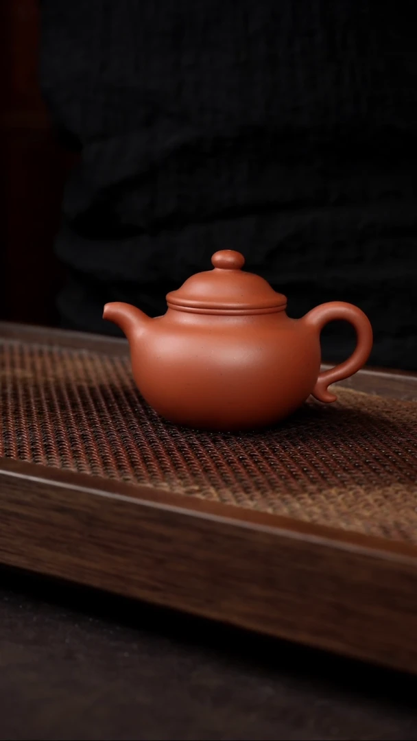 茶壶紫砂大红泥莲子