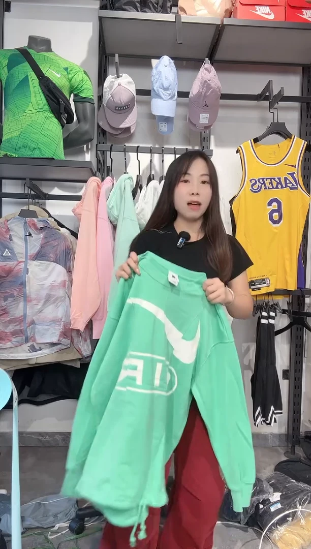 1121  编码 瑕疵款直播间过款为准 尺码