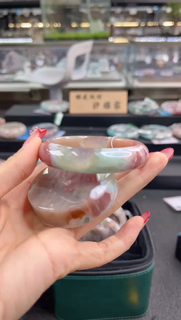 未镶嵌手镯石英质玉54--55圈口（赠品镯心）S9026