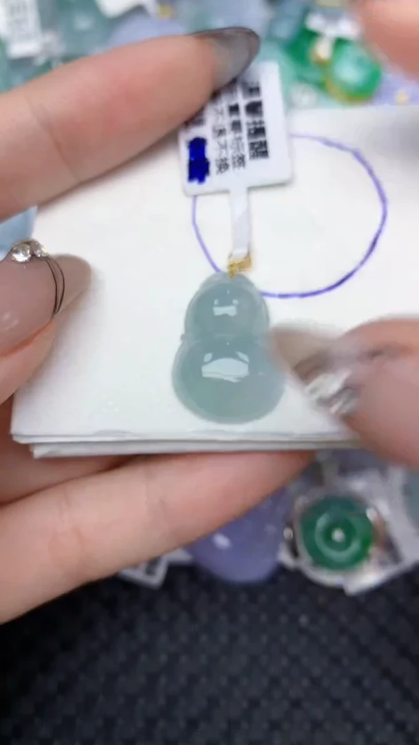 颈饰18K金镶嵌翡翠天然缅甸翡翠a货百元以上9元证书费自理