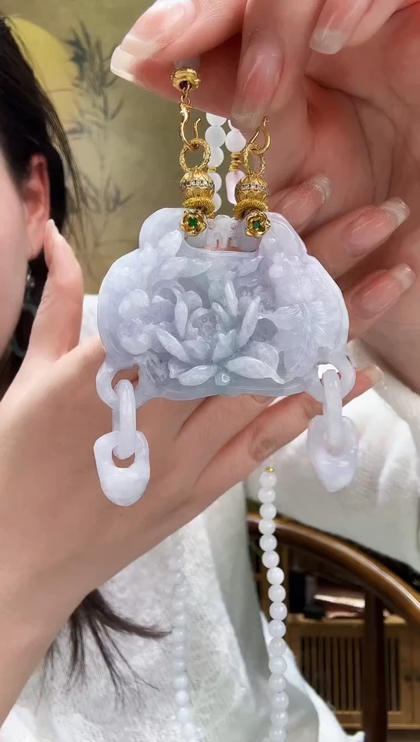 颈饰未镶嵌翡翠吊坠