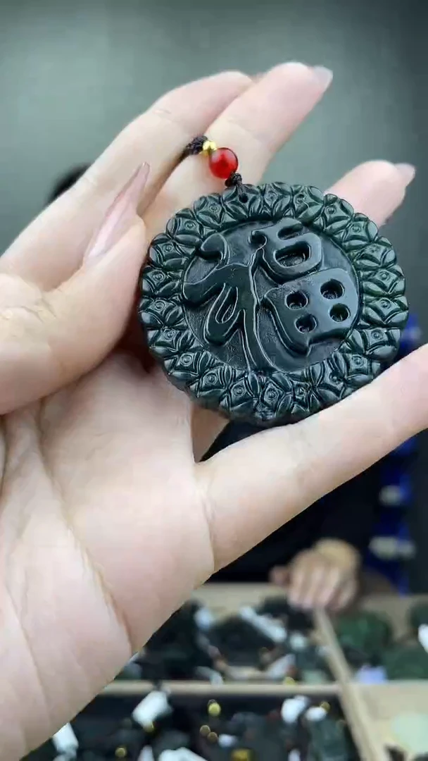 颈饰未镶嵌和田玉1拍一发一，多样性发货！