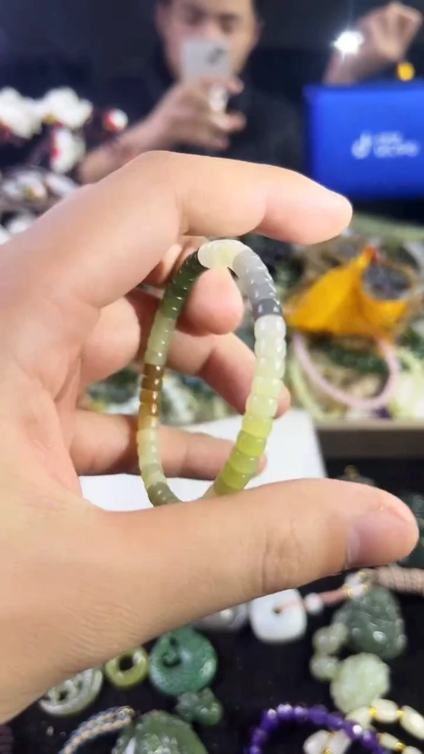 颈饰未镶嵌和田玉多样性发货
