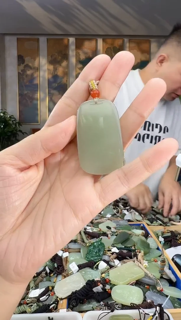 未镶嵌和田玉挂件拍一发一