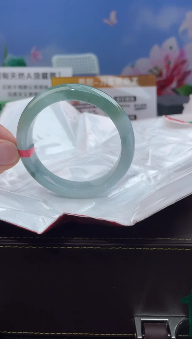 翡翠手镯未镶嵌7