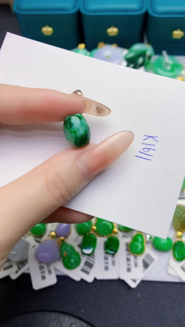 颈饰未镶嵌翡翠缅甸天然翡翠A货