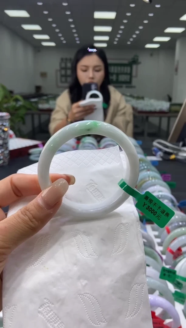 未镶嵌手镯翡翠0001069