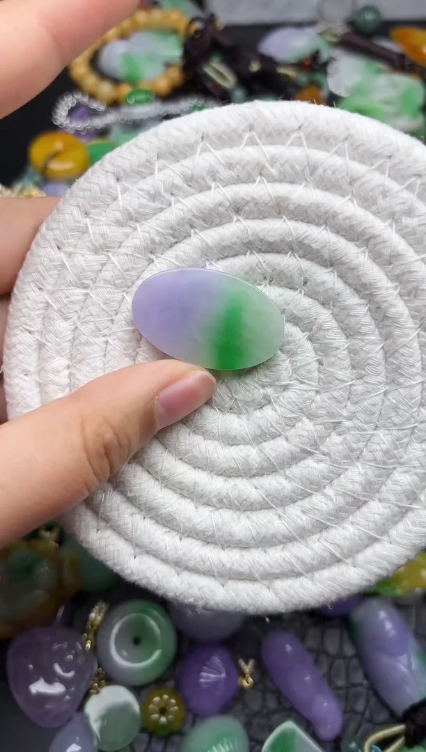 颈饰未镶嵌翡翠缅甸翡翠吊坠