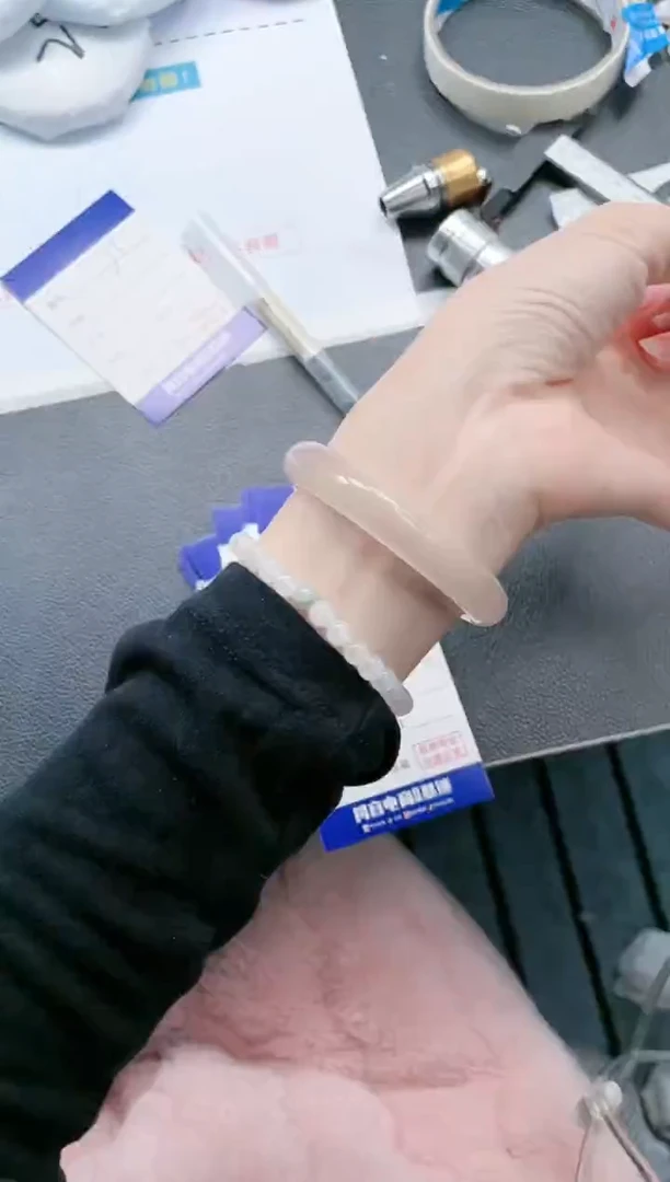 【闪购商品】石英质玉手镯未镶嵌22J75-54