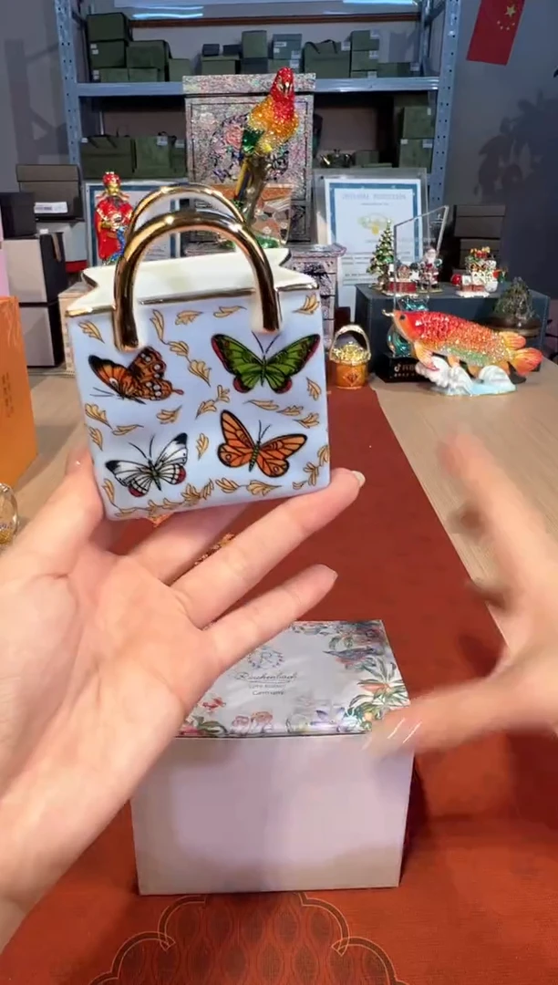 【闪购商品】杯24灰色蝴蝶勺子收纳罐