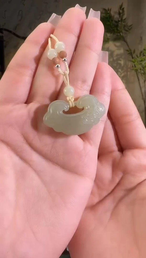 【闪购商品】和田玉颈饰未镶嵌平安锁