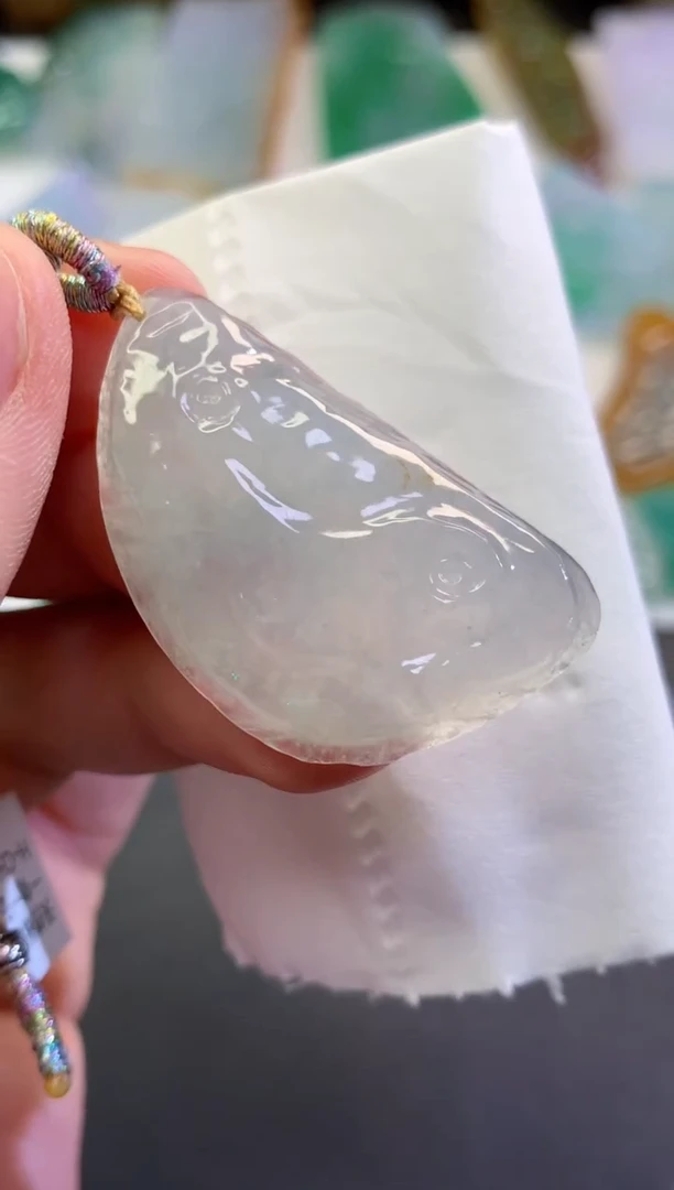 翡翠未镶嵌吊坠(不含链)238