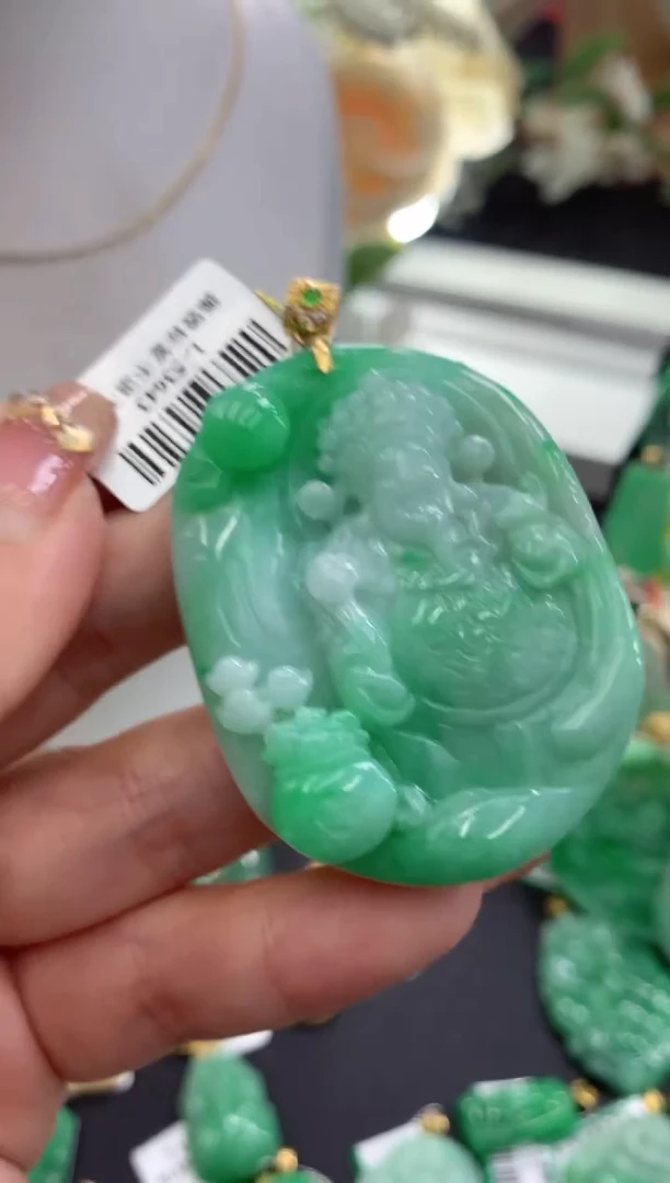 【闪购商品】翡翠吊坠(不含链)18K金镶嵌挂件