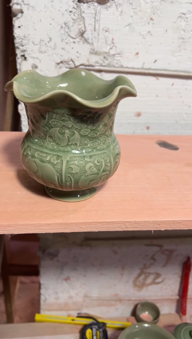 耀州窑花口股腹尊
