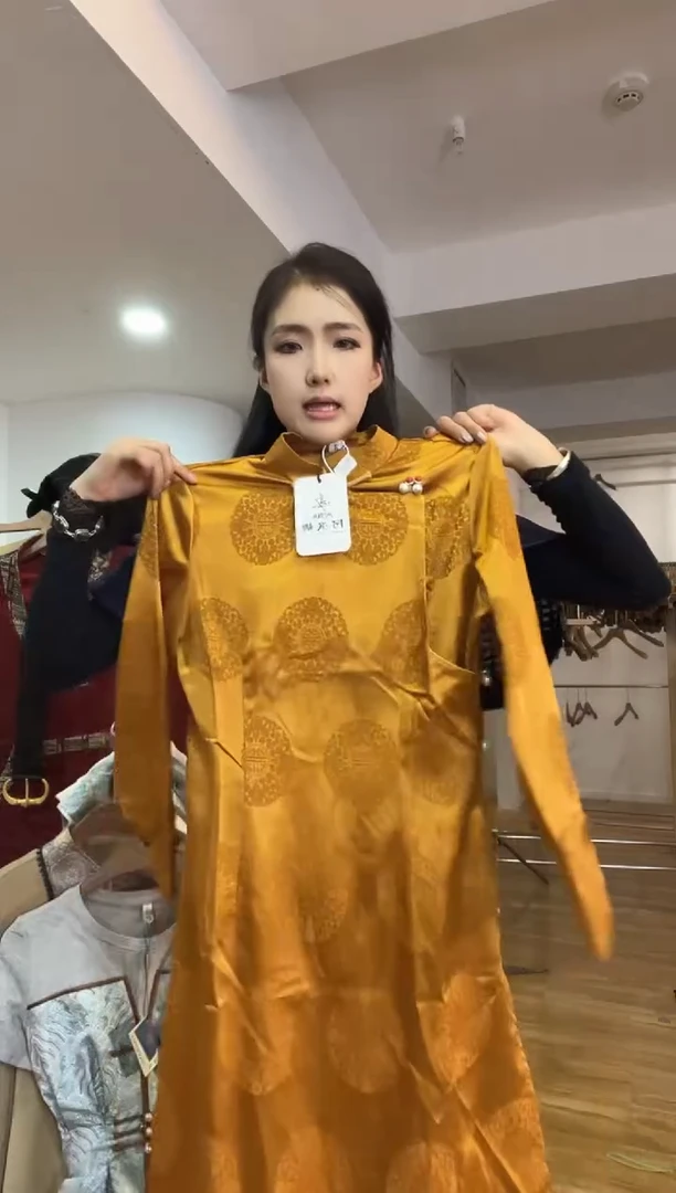 袍子  L码   120斤以里