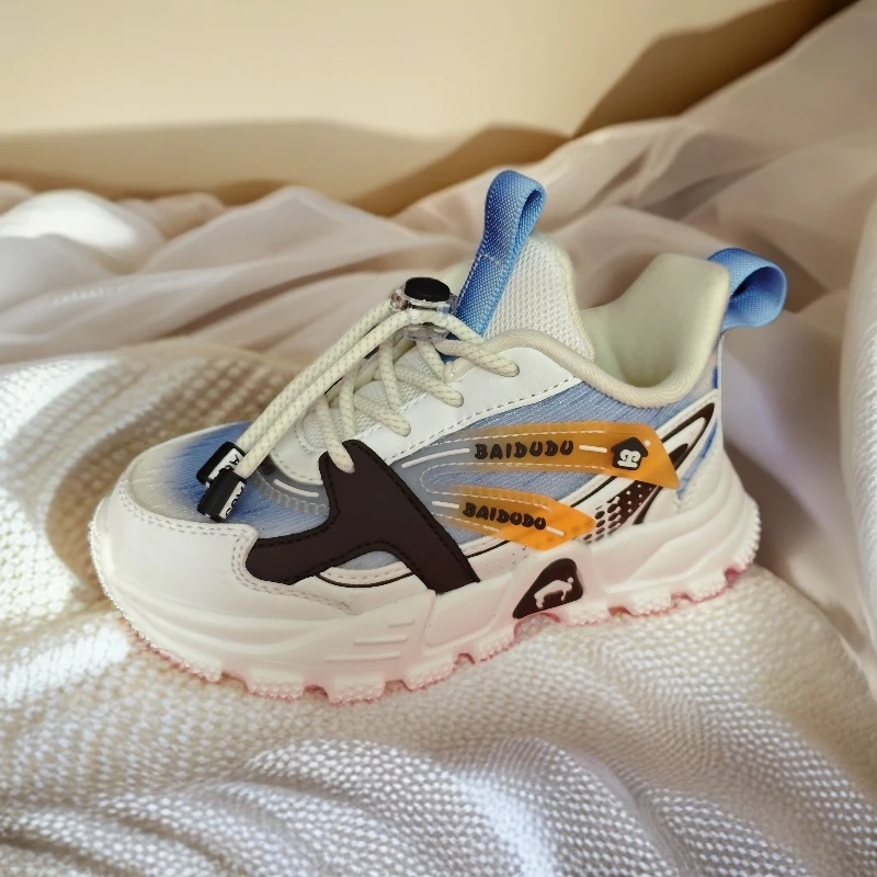 百3665舒适透气机能鞋