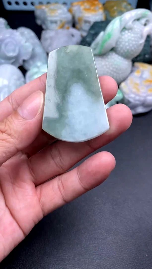 吊坠(不含链)未镶嵌翡翠1