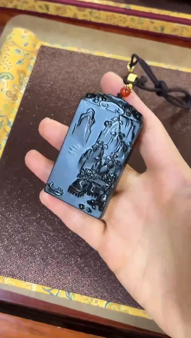 颈饰未镶嵌和田玉和田玉山水牌M037
