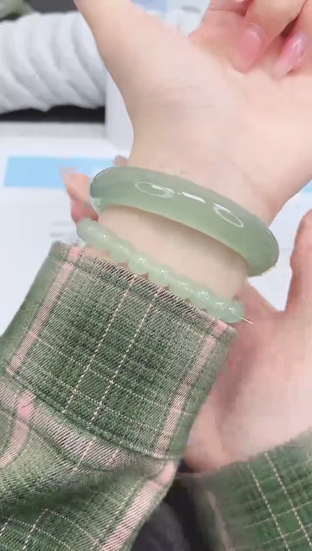 未镶嵌手镯石英质玉213-62.5