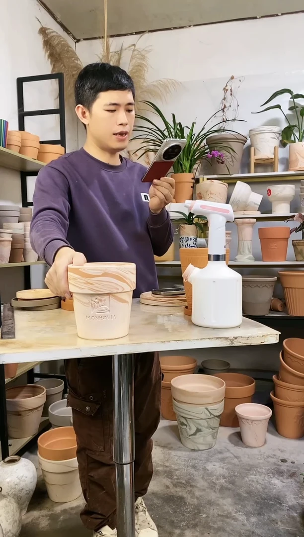 【闪购商品】红陶14.5*16玛奇朵反比例 1盆无托