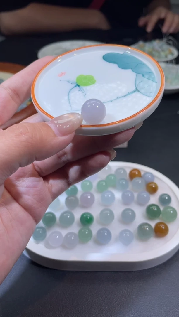 定制翡翠未镶嵌一****女翡翠毛货