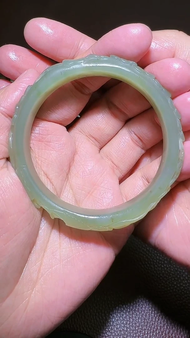 未镶嵌和田玉挂件秩**歌和田玉