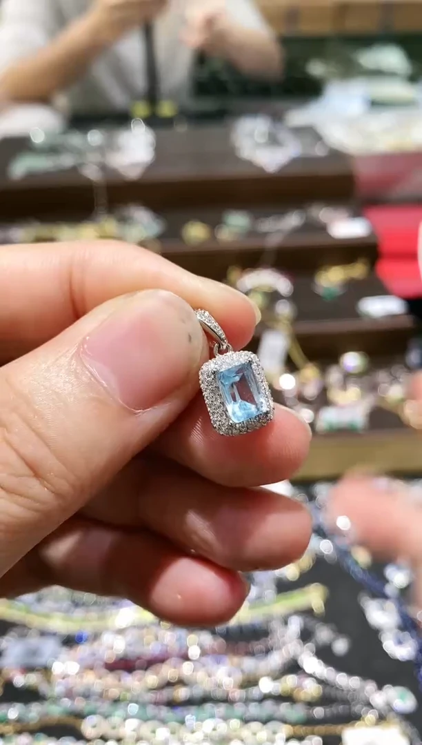 【闪购商品】海蓝宝石颈饰银S925镶嵌吊坠