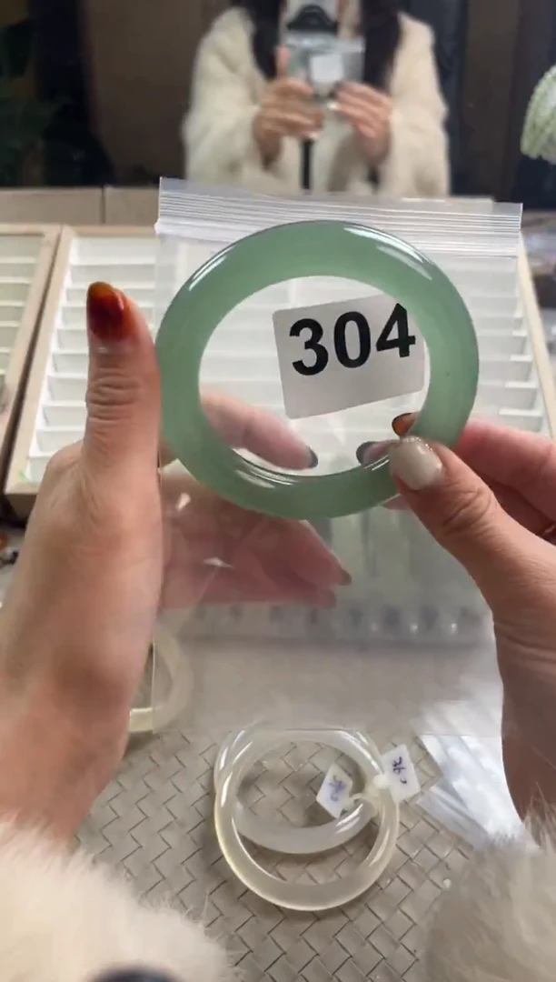 未镶嵌手镯石英质玉钱*呀304