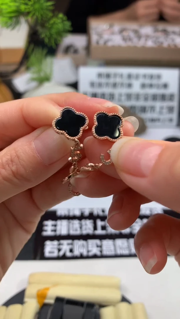未镶嵌翡翠耳饰静****7---117700