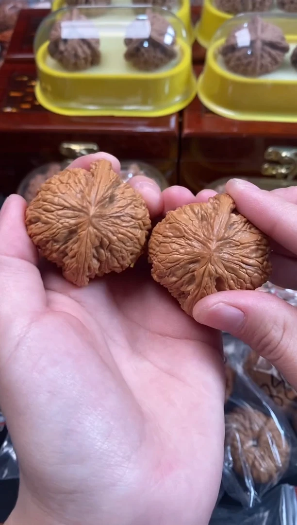 把件文玩核桃泥鳅背43尺Q747