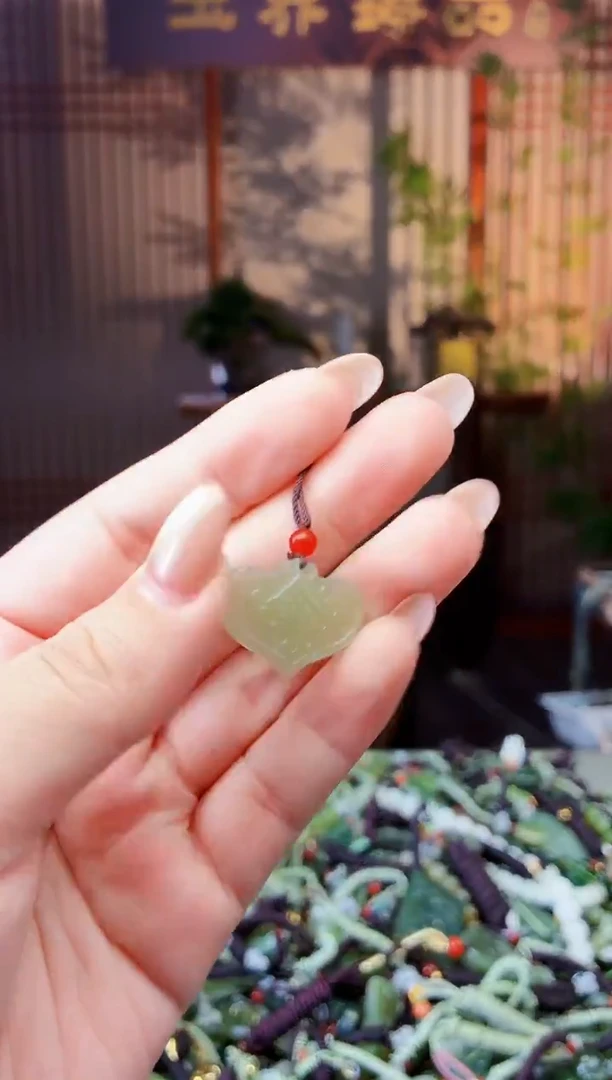 颈饰未镶嵌和田玉多样性发货拍一发一