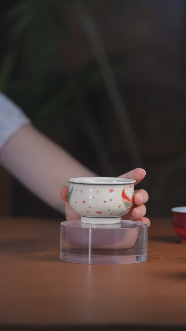 红绿彩蝴蝶卢士杯