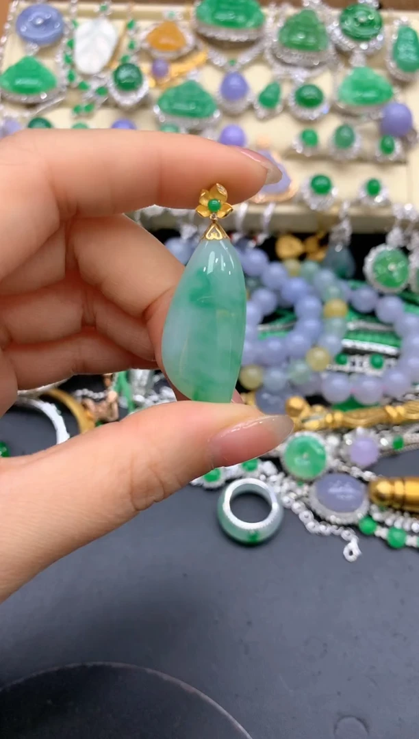 【闪购商品】翡翠颈饰18K金镶嵌79-中国好珍宝