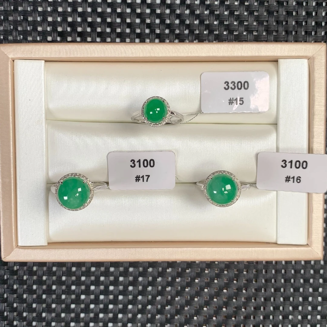 翡翠A货18K金镶嵌戒指多样性发货，发一件