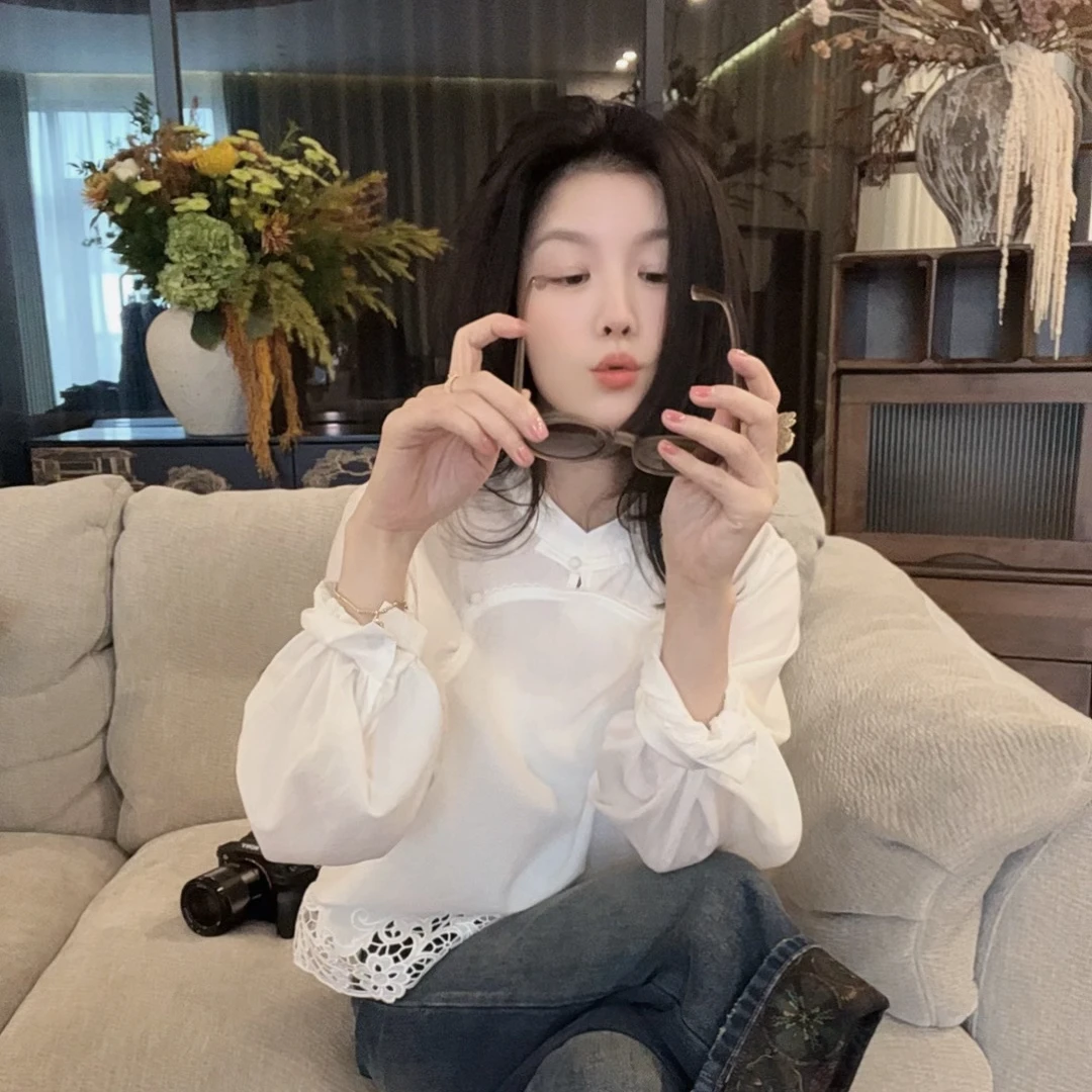 【悦悦专属】新中式云汐白瓷盘扣下摆镂空衬衣Y895