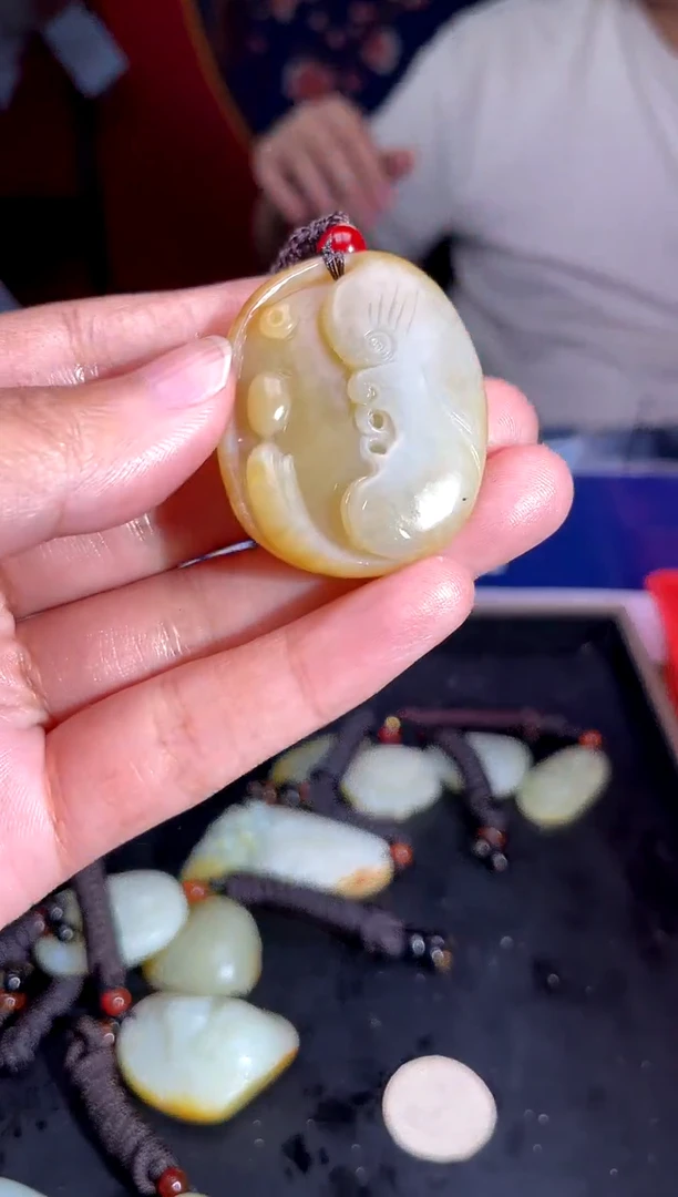 和田玉未镶嵌挂件1