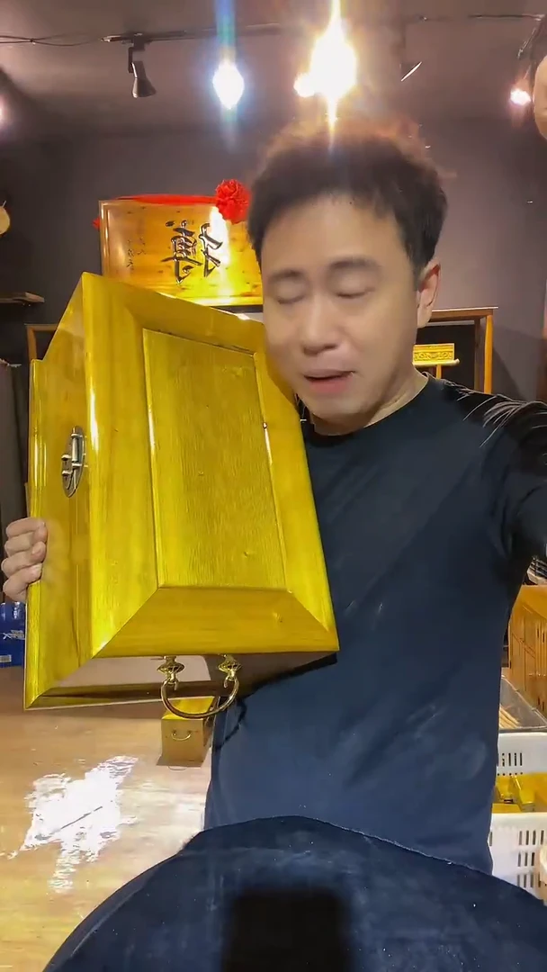 木金丝楠木制品箱子40*25*20