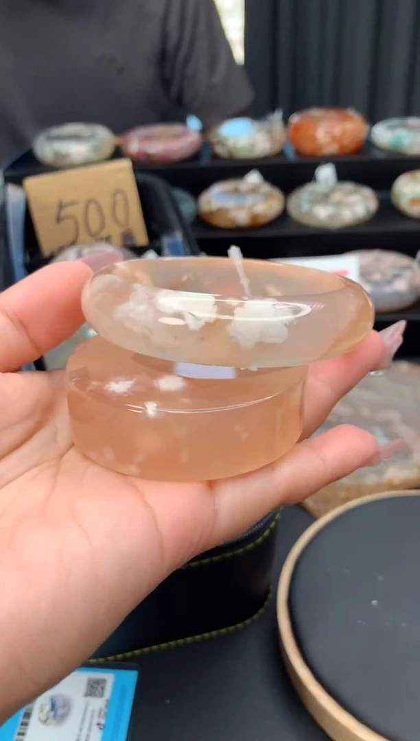 石英质玉手镯未镶嵌赠送镯心（圈口60