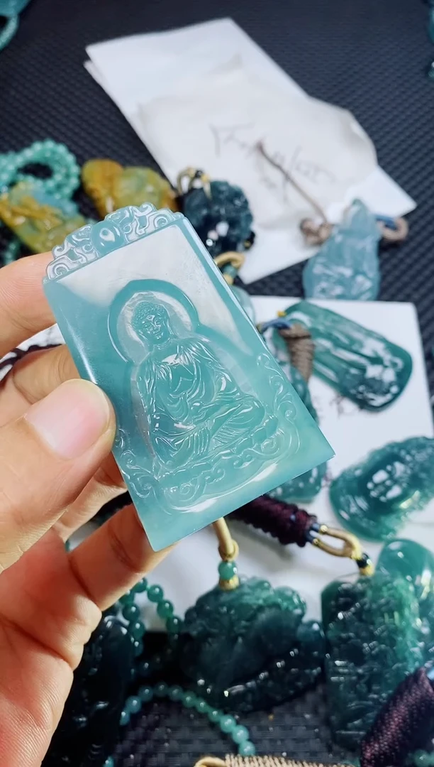 翡翠未镶嵌颈饰S***I