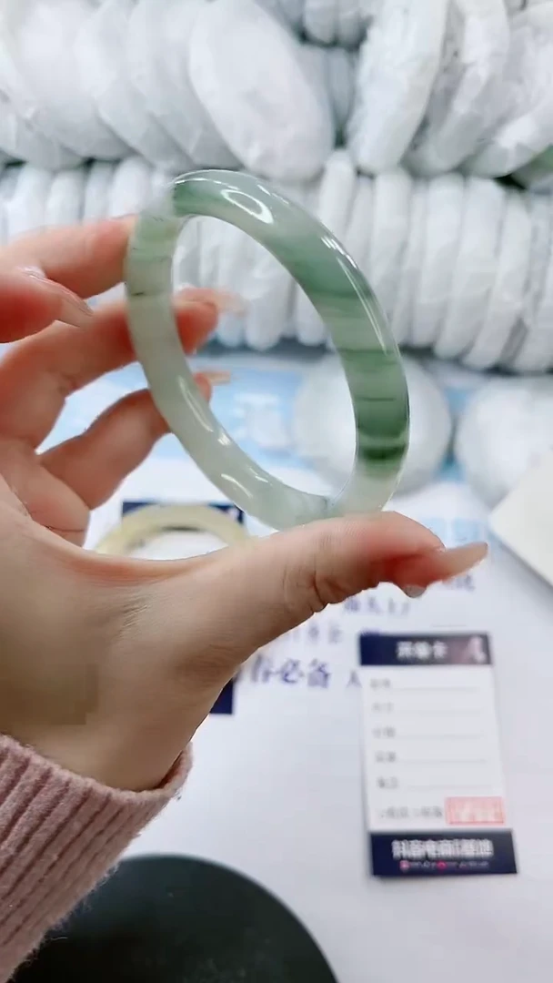 【闪购商品】石英质玉手镯未镶嵌0666084467