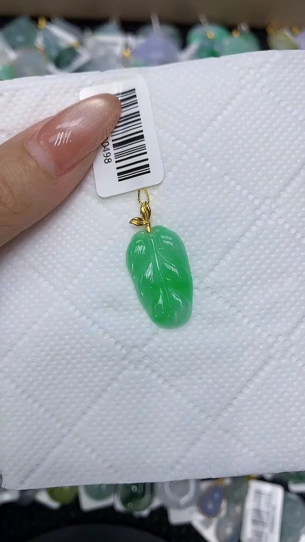 颈饰18K金镶嵌翡翠11111111111