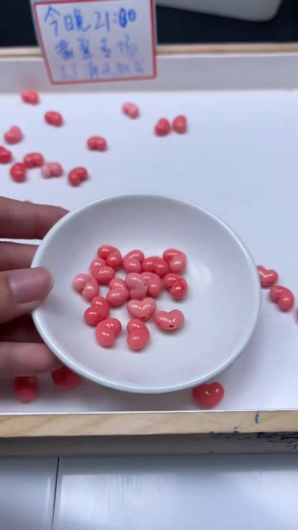 未镶嵌散珠拼合珍珠（马贝珠）E36 女皇贝 爱心12*9*7mm5个6.8元