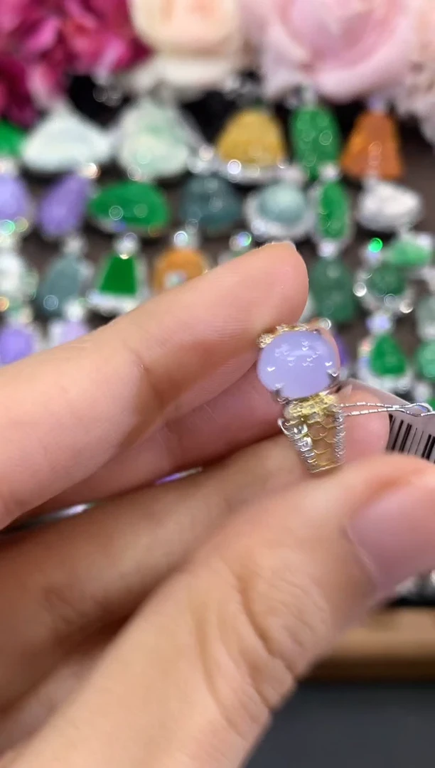 18K金镶嵌戒指翡翠C30紫货有色差