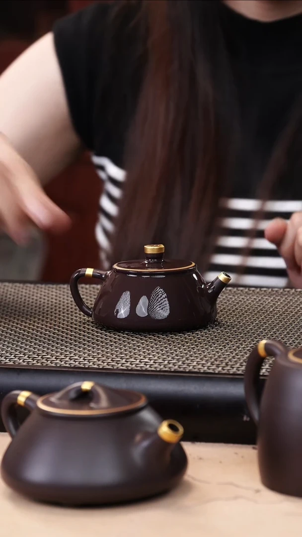 茶壶紫砂四号井茄皮紫泥描金平盖石瓢120cc