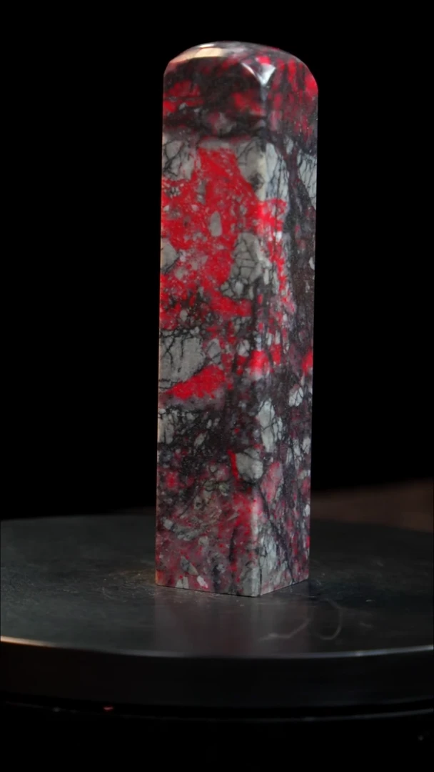 鸡血石刘关张鸡血石