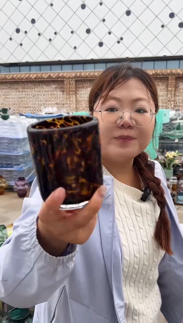 花瓶客厅餐桌插花装饰好物这个是直筒的两支