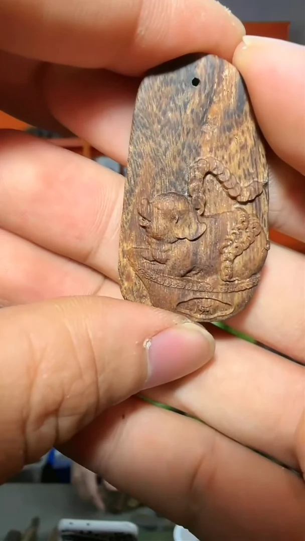 沉香吊坠156号红土生肖猪多样性发一